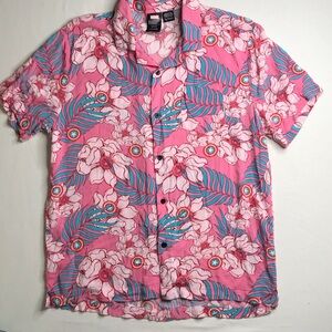 Marvel Pink Floral Captain America Short-Sleeve Button-Down Shirt